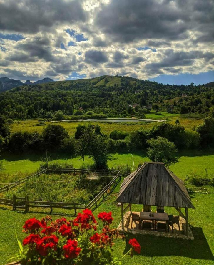 Eco Village Nevidio Poscenje Extérieur photo