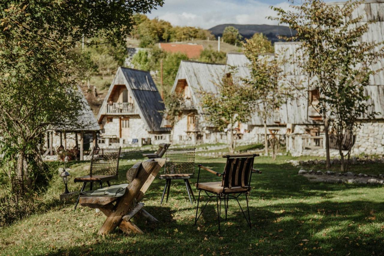 Eco Village Nevidio Poscenje Extérieur photo