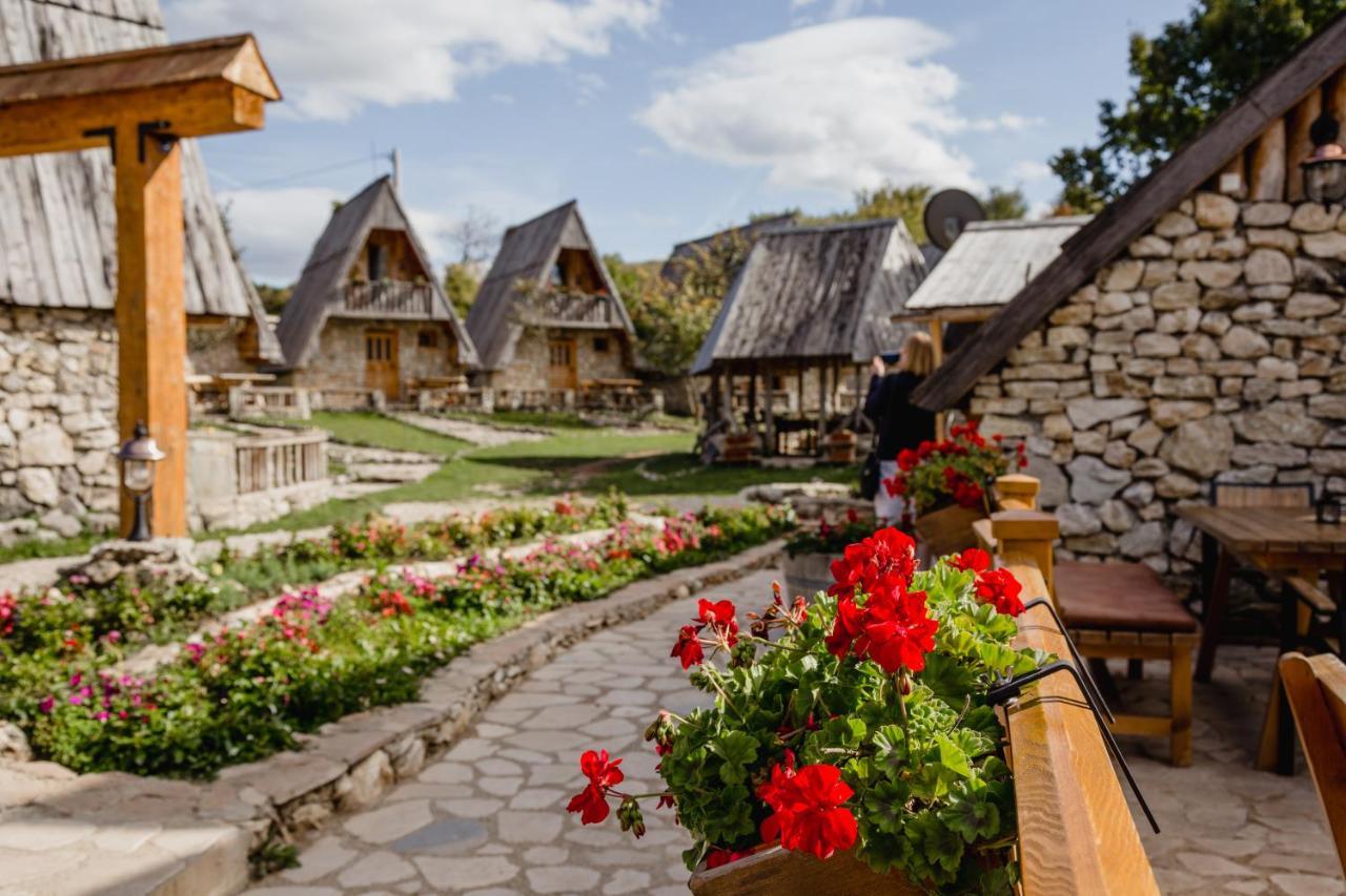Eco Village Nevidio Poscenje Extérieur photo